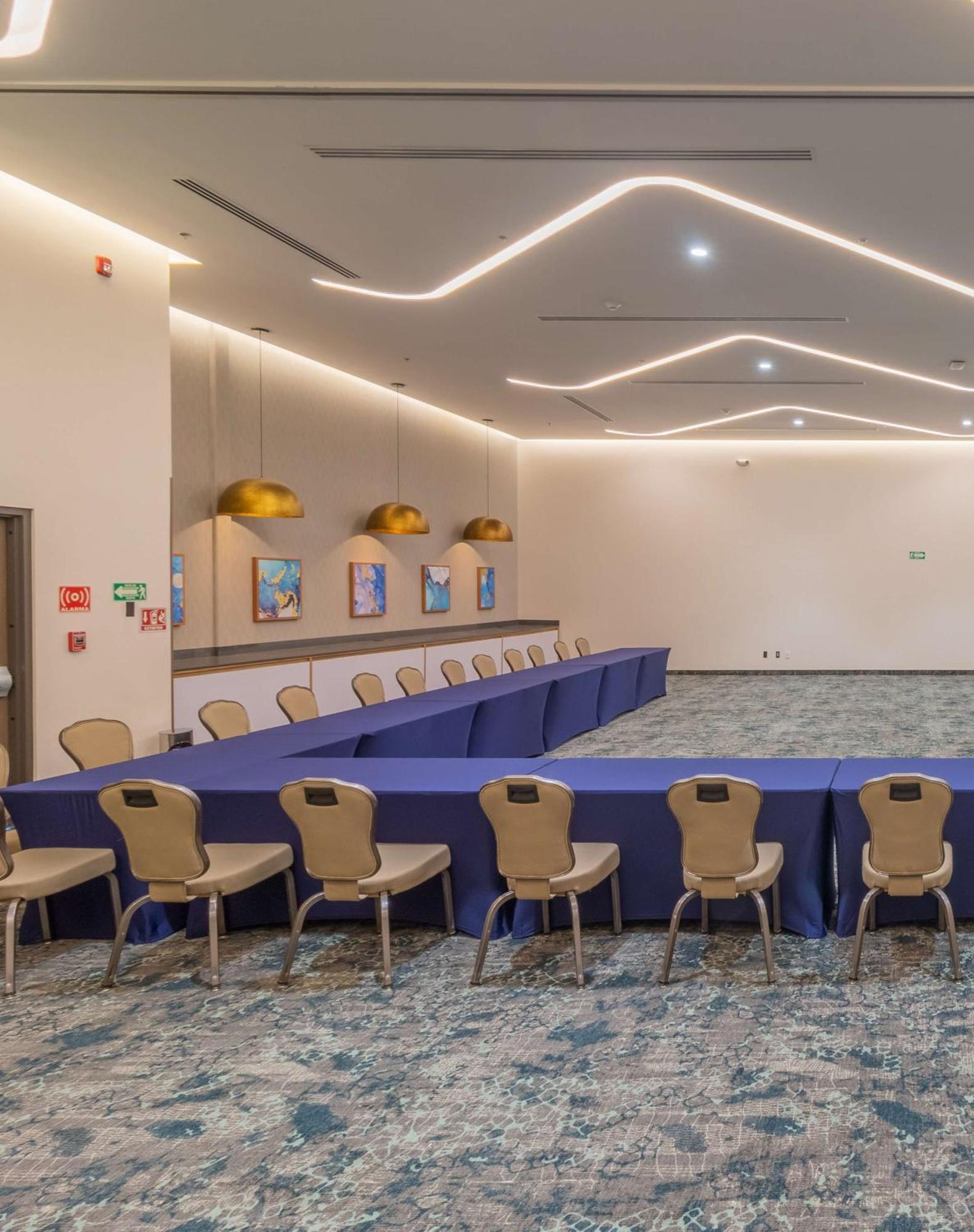 Hampton By Hilton Aguascalientes Downtown Hotel Buitenkant foto